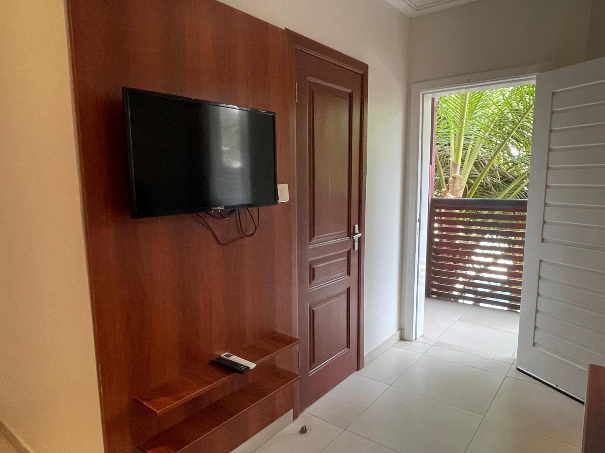 Ocean Green Beach Resorts And Villas Prampram Esterno foto