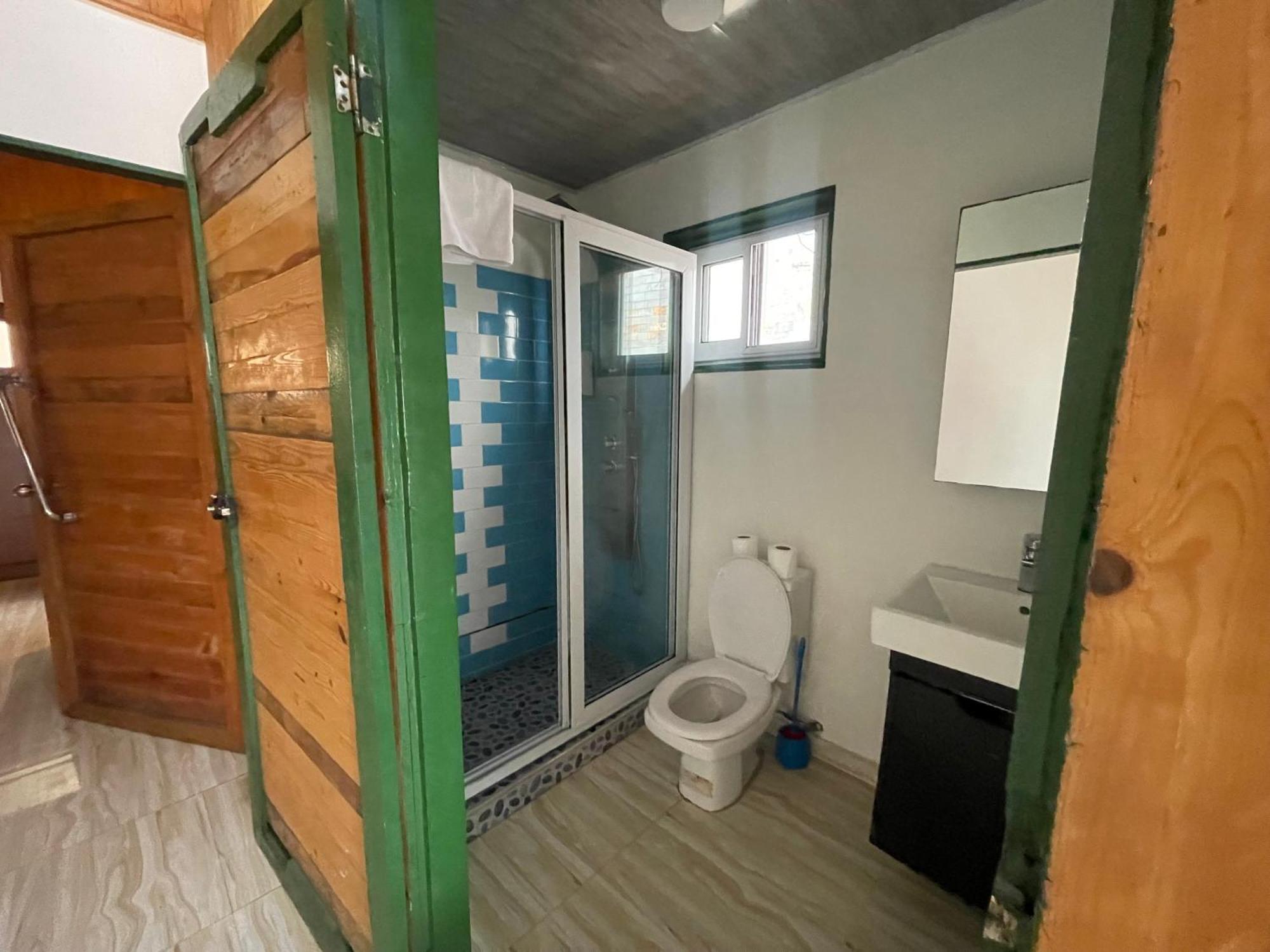 Ocean Green Beach Resorts And Villas Prampram Esterno foto
